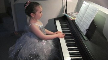 Bé gái 5 tuổi gốc Việt sở hữu trí nhớ siêu phàm gây sửng sốt