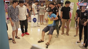 Trải nghiệm cảm giác sợ hãi tột cùng với trò chơi thực tế ảo tại Hà Nội