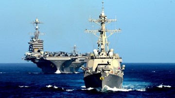 Mỹ điều tàu khu trục khủng tới Biển Đông