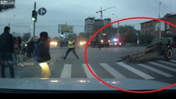 Khẩu pháo phục vụ diễu binh Nga 