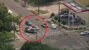 Mỹ: Truy bắt tội phạm tốc độ cao khiến nhiều người dân bị thương