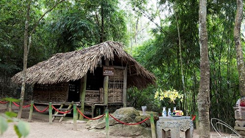 Phần 2 - Theo chân Bác: Từ đình Hồng Thái tới lán Nà Nưa
