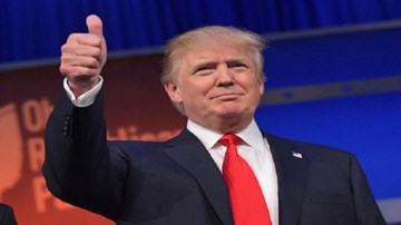 Tỷ phú Donald Trump kê khai tài chính 10 tỷ USD