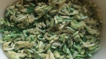 Đà Nẵng: Lấy mẫu xét nghiệm gạo đổi màu, bốc mùi thối