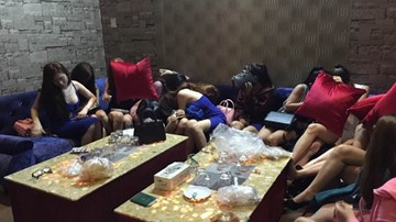 Nhà hàng cho tiếp viên khiêu dâm 