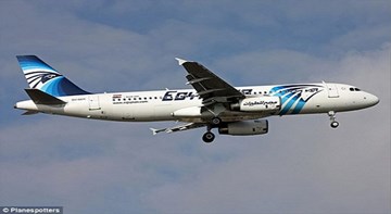Hé lộ đoạn hội thoại cuối cùng của phi công máy bay Ai Cập rơi
