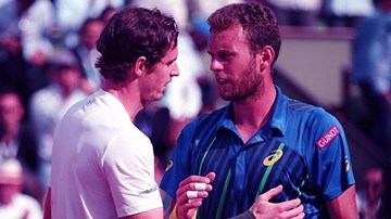 Roland Garros: Murray suýt bị loại bởi tay vợt vô danh