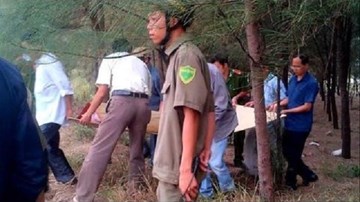 Chồng cuồng ghen chém vợ rồi quẫn trí treo cổ tự tử