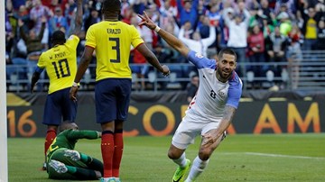 Mỹ vào bán kết Copa America sau 21 năm