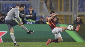 Ronaldo nhận liều 