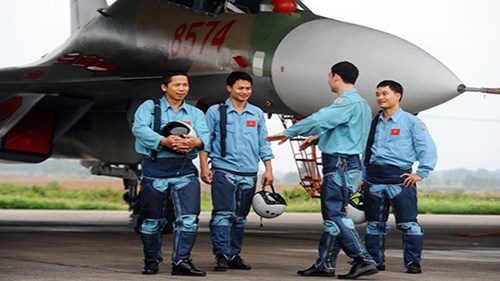 Phi công - tài sản quý giá nhất của Không quân Việt Nam