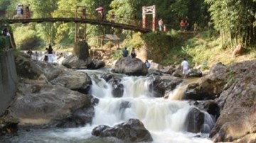 Phát hiện thi thể 3 học sinh bên khe suối ở Lào Cai