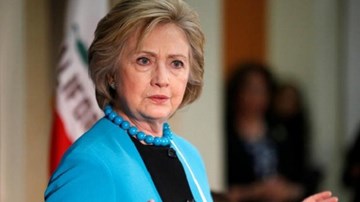 Hillary Clinton bị FBI thẩm vấn