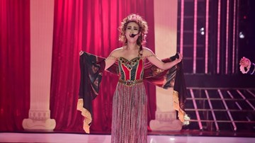 Gương mặt thân quen 2016 - tập 12: Võ Hạ Trâm khiến Hoài Linh phấn khích khi hóa thân thành Sierra Boggess