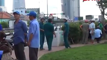 Kinh hoàng thi thể nổi dưới kênh “xác chết” Sài Gòn