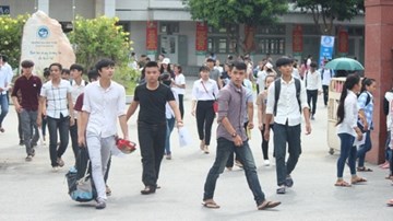 Trường ĐH Vinh trả lời vụ thí sinh 10 điểm Lý, 0 điểm Toán