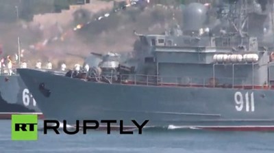 Tàu chiến Nga đồng loạt nhả đạn kỷ niệm Ngày Hải quân