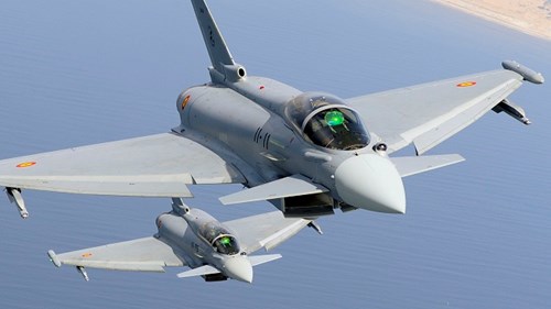 Ghê sợ sức mạnh tiêm kích “cuồng phong” Eurofighter Typhoon
