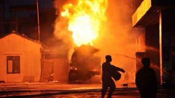 Xe bồn bốc cháy dữ dội tại cây xăng Móng Cái: do tàn tro đốt vàng mã