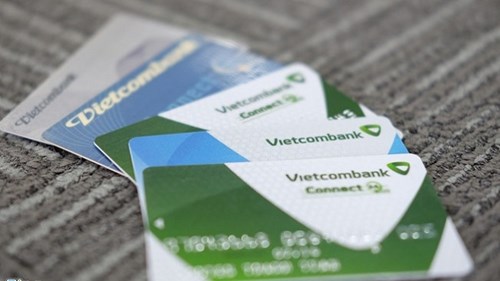 500 triệu bay khỏi thẻ ATM: Tiền bị chuyển tới 3 ngân hàng