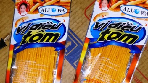 Sự thật kinh hoàng đằng sau những gói bim bim que ngon, rẻ trước cổng trường
