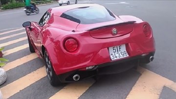 Cường Đô la thử cầm lái xế độc Alfa Romeo 4C Launch Edition tại Sài Gòn