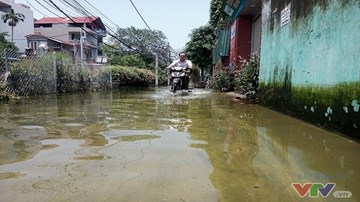 Nước ngập như sông giữa lòng Thủ đô sau 6 ngày bão qua