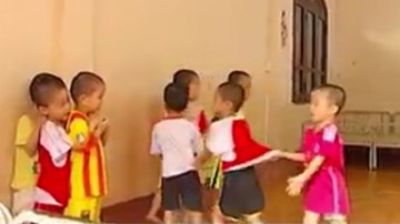 Rơi nước mắt trước phận đời 7 bé trai bị bán sang Trung Quốc