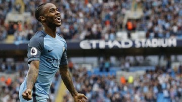 Sterling lập cú đúp, Man City toàn thắng cùng Pep