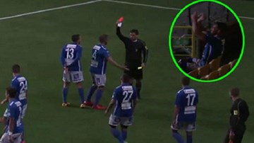 Tình huống nhận thẻ đỏ 