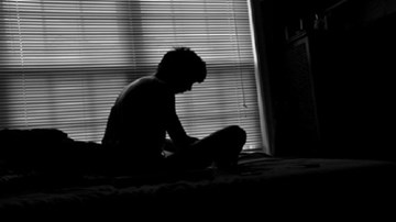 Người đàn ông không thể lấy vợ vì “của quý” quá khổ