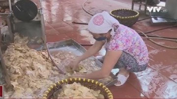 Hành khô bẩn tràn làn, cơ quan chức năng sẽ... cương quyết tuyên truyền