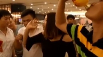 Cô gái tử vong vì bị ép uống nhiều rượu tại đám cưới