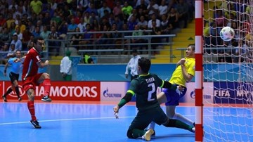 Tuyển futsal Iran gây địa chấn, quật ngã Brazil