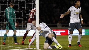 Rooney vô duyên, MU thắng 