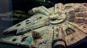 UFO người ngoài hành tinh vụt qua bầu trời Mỹ?