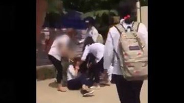 Nữ sinh Hà Nội gọi hội đánh bạn vì ghen tuông