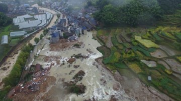 Siêu bão Megi gây lở đất ở Trung Quốc, 33 người mất tích