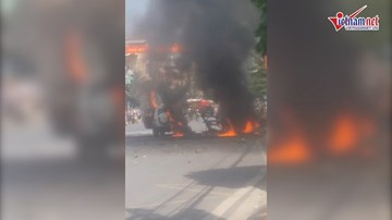Nổ ô tô ở Quảng Ninh, 2 người chết cháy