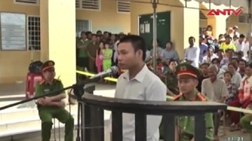 Đâm chết người bằng vỏ chai bia vì… “ngứa mắt”