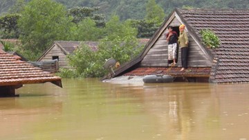 21 người chết, 8 người mất tích do mưa lũ miền Trung
