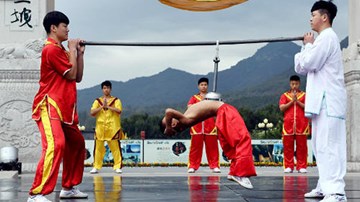 Choáng ngợp màn đồng diễn võ Thiếu Lâm tuyệt đỉnh