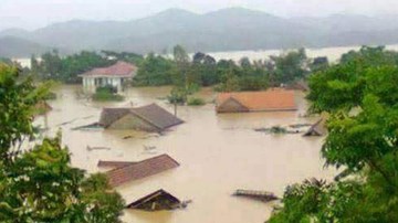 Liều mình cứu sản phụ, người đàn ông bị lũ dữ cuốn trôi ở Quảng Bình
