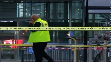 Phong tỏa ga tàu điện ngầm Anh do phát hiện vật thể nghi chất nổ