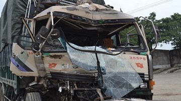 Khánh Hòa: Tai nạn liên hoàn, 10 người thương vong