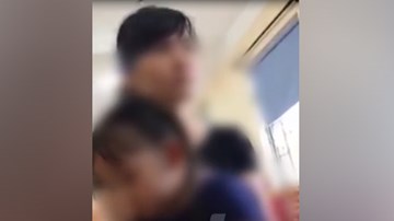 Phụ huynh tát cô giáo mầm non ngay tại trường vì nghi ngờ con mình bị bạo hành