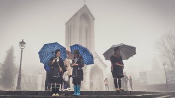 Sapa rét mướt, chìm trong sương mù