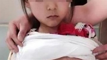 Cháu bé 12 tuổi mang thai muốn ở lại Trung Quốc cùng chồng