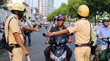 CSGT không được dừng xe chỉ để kiểm tra chính chủ