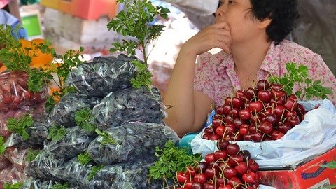 Trái cây xách tay ở Việt Nam: Đắt 'cắt cổ' nhưng có an toàn?